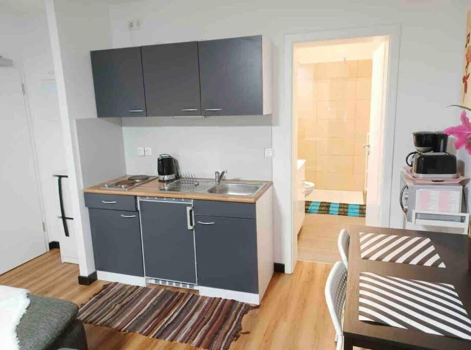 Apartment Central Restaurant *